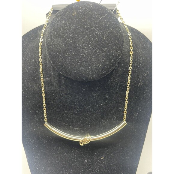 The Limited Gold Tone Knot Carved Necklace With Matching Bracelet New - Picture 2 of 7